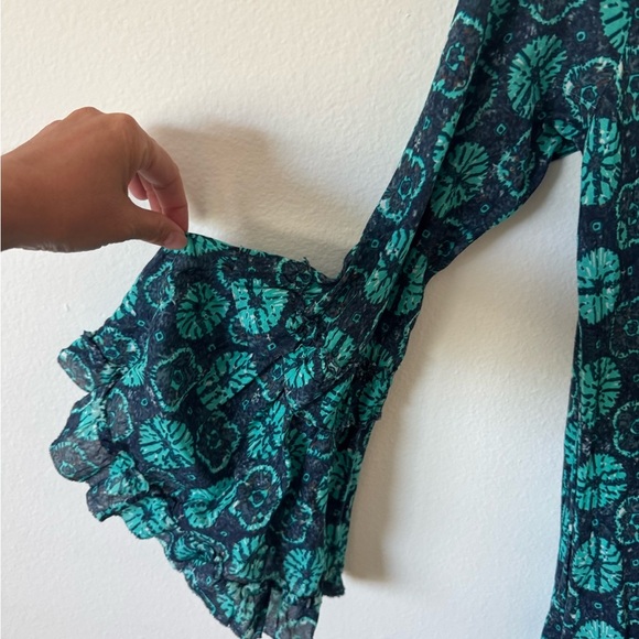 One Season Australia Blue Ruffled Tiered Sundress with Bell Sleeves - Picture 8 of 10